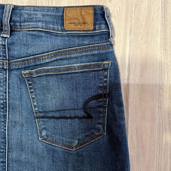 American Eagle Jean Skirt — Size 2 - Picture 4 of 7
